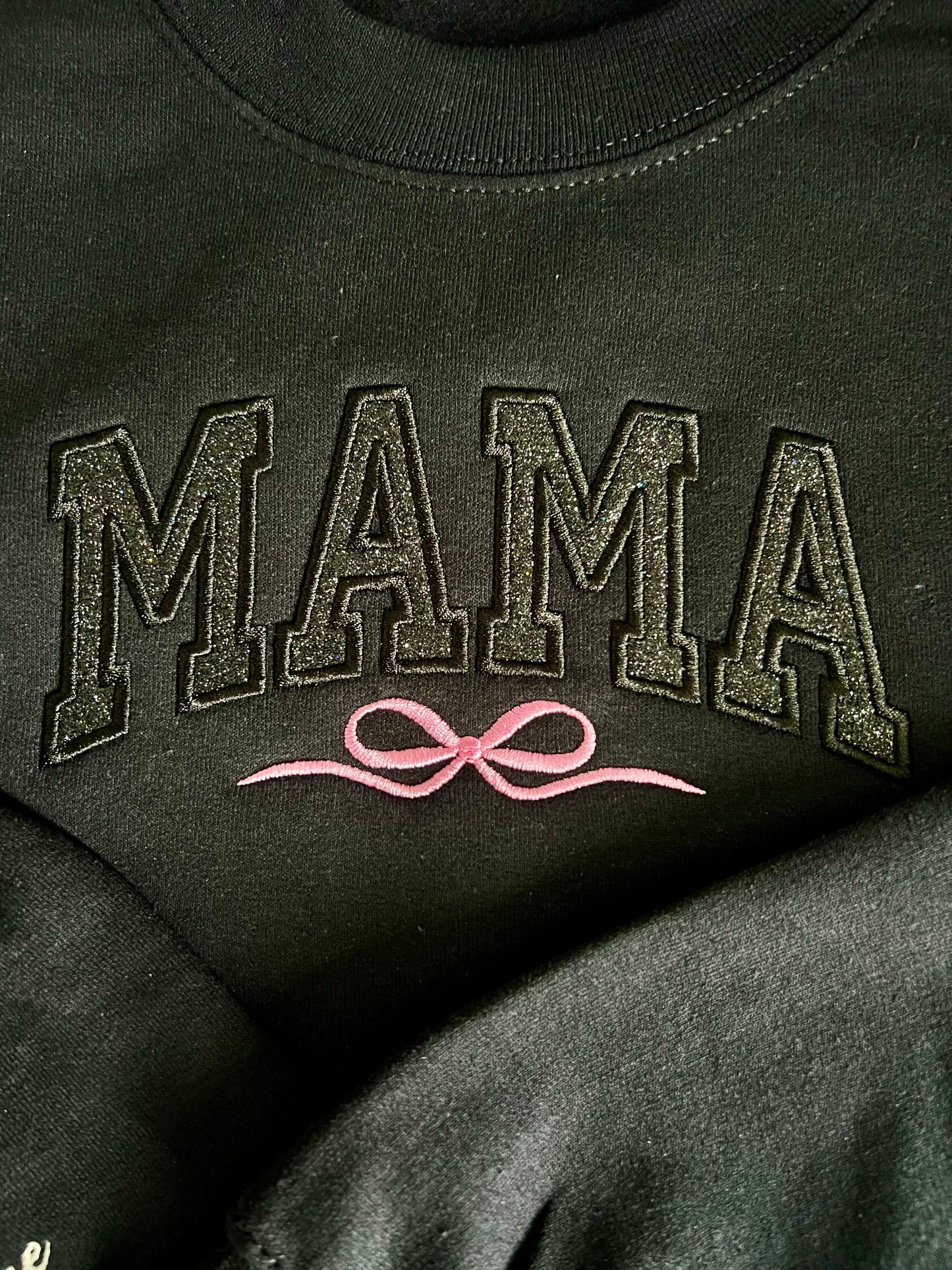 MAMA Crewneck